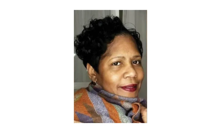 karen_e_johnson_photo_frame.png