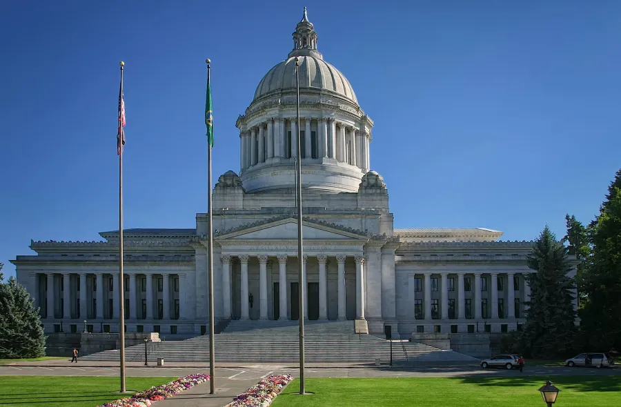 wacapitollegislativebldg.jpg