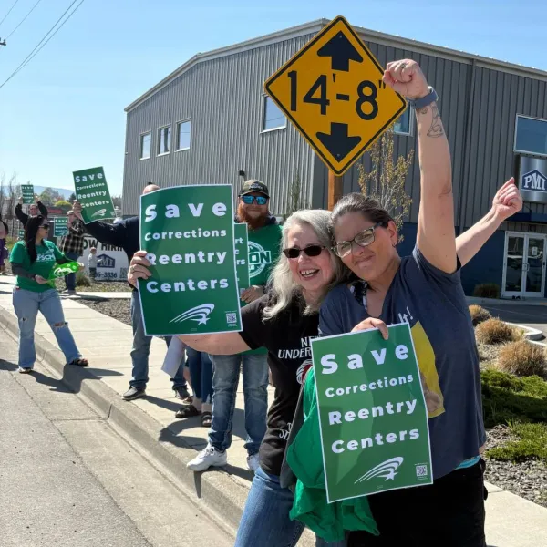 WFSE members fighting for corrections reenty centers